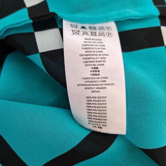 Michael Michael Kors Graphic Print Pleated Sleeveless Blouse Size Large - Picture 7 of 7